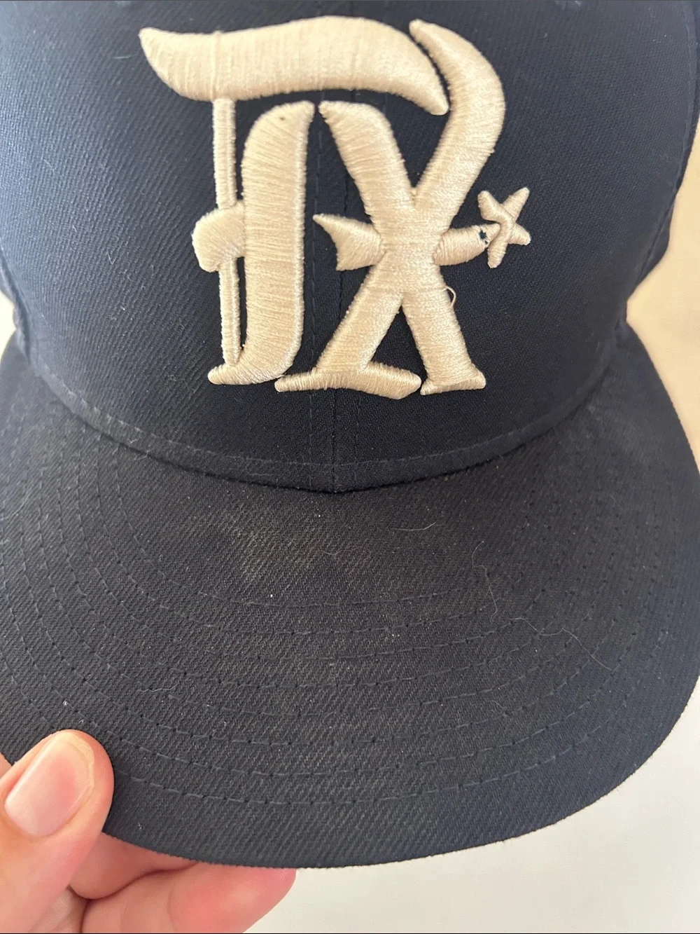 New Era men’s  Navy Blue Texas Rangers & Black Alternate Logo